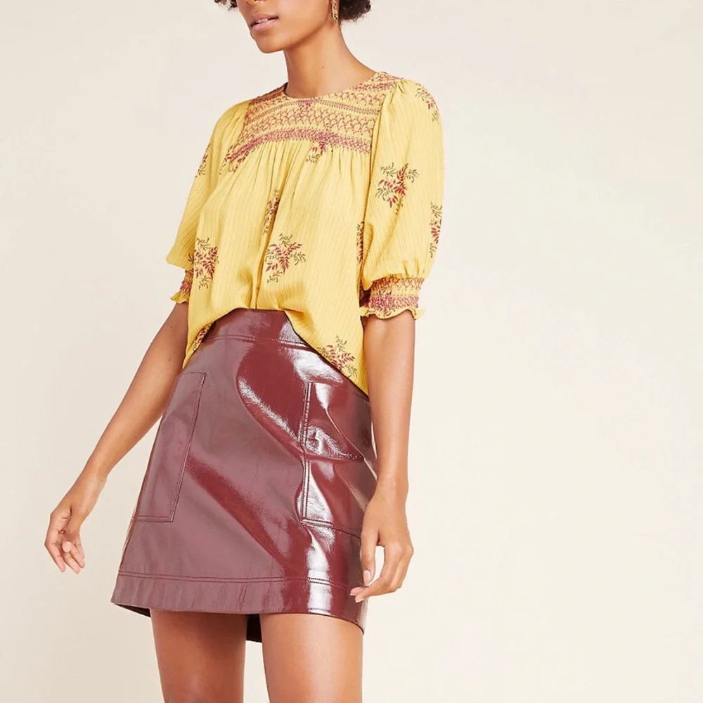 Anthropologie Maeve Faux Leather Patent Mini Skirt Size  10P Burgundy Edgy Chic